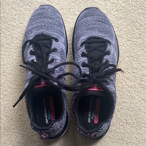 Like New! Skechers Women’s Skech-Knit Sneakers with Relaxed Fit Memory Foam